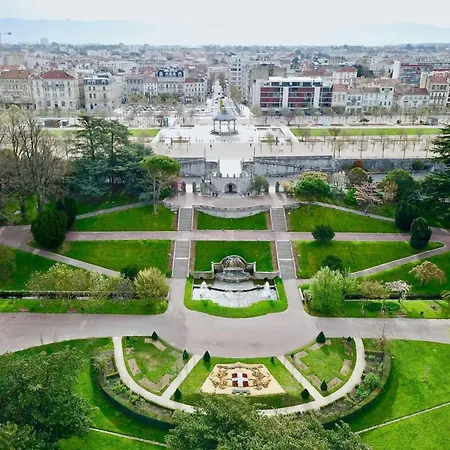 Apartman Hyper Centre De - N27 *